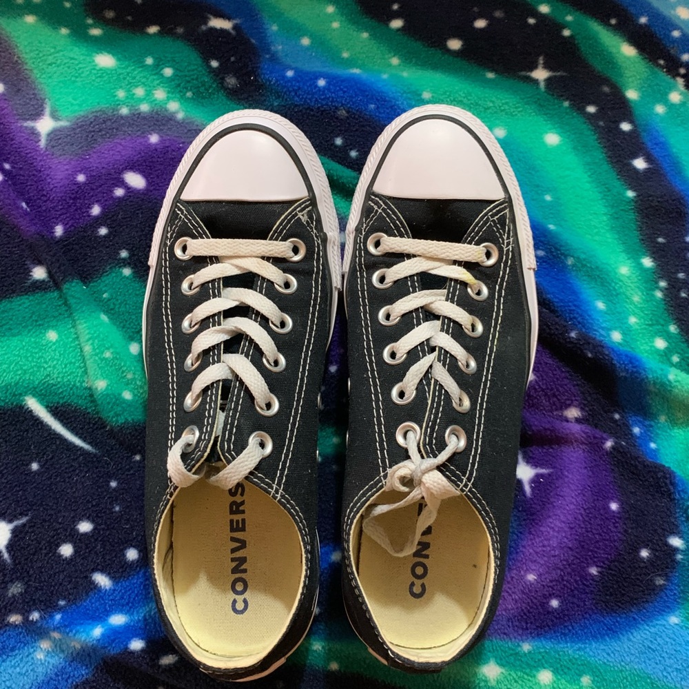 Converse size 8. EUC.